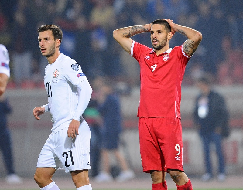 Митровићу пропао трансфер у Андерлехт, у минут до 12 прешао у Фулам